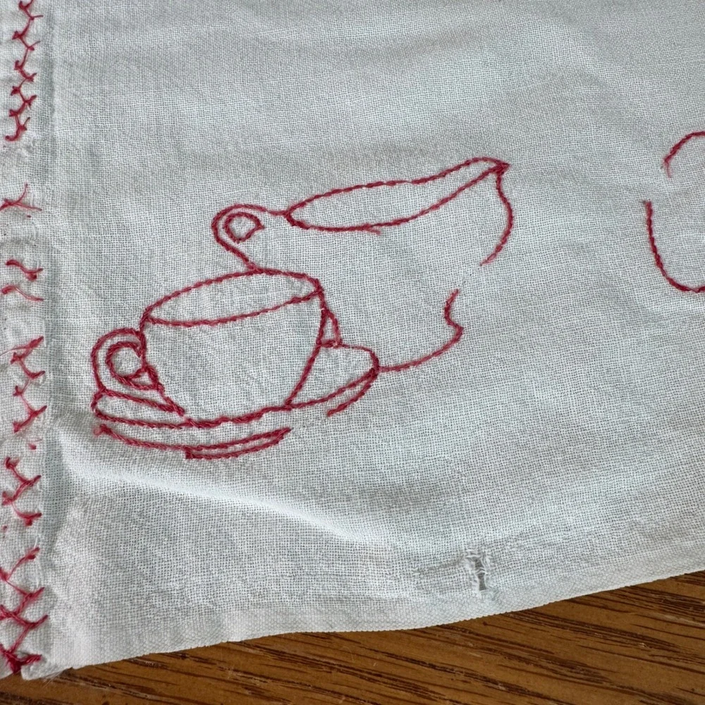 Vintage‎ Redwork Hand Embroidered Tea Towel China Teacup Teapot White Cotton
